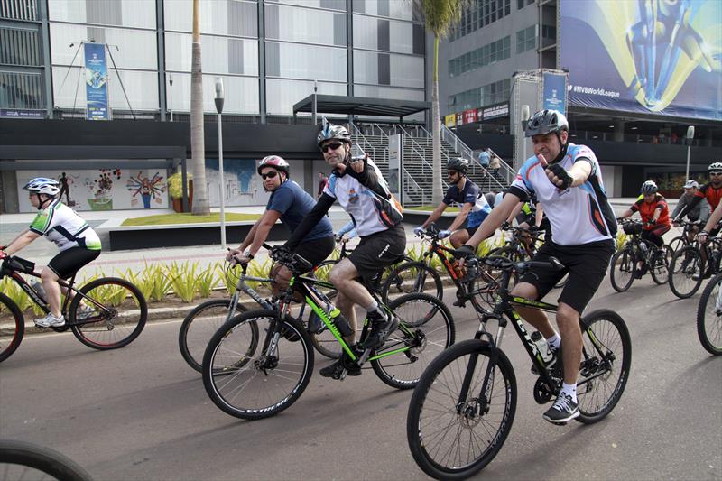 Um passeio ciclístico em comemoração à Semana Nacional do Trânsito, no domingo (18/8), integra a programação de esporte e lazer deste fim de semana.
Foto: Guilherme Dalla Barba/SMELJ
