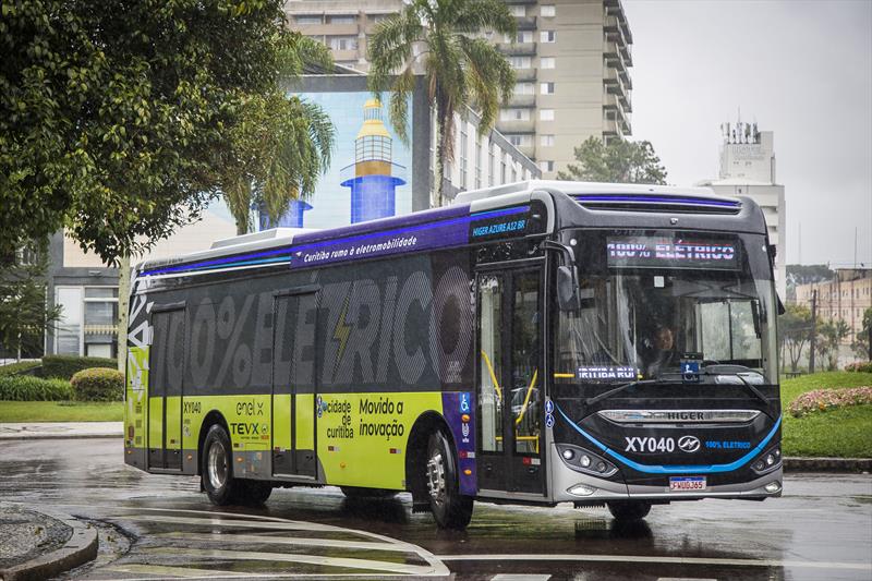 Ônibus elétrico da empresa Higer. Curitiba, 15/09/2022. Foto: Pedro Ribas/SMCS