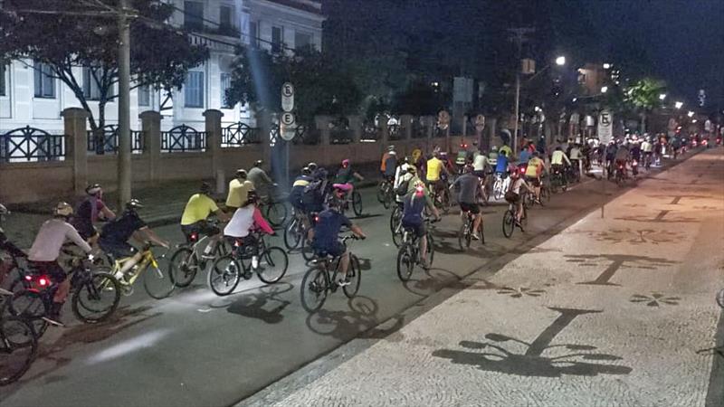 Lutador Wanderlei Silva pedala com 170 ciclistas na Regional Matriz.
Curitiba, 10/03/2020.
Foto: Divulgação/SMELJ