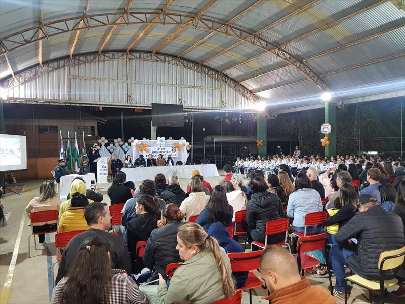 Evento reúne comunidade para formatura de 69 guardas municipais mirins.
Foto: Divulgação