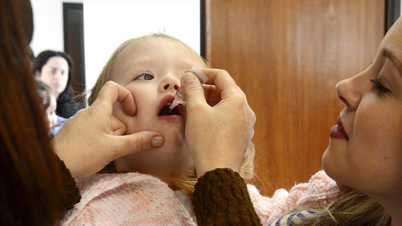 Curitiba faz campanha de vacinação na Semana da Criança. 
Foto: Levy Ferreira/SMCS