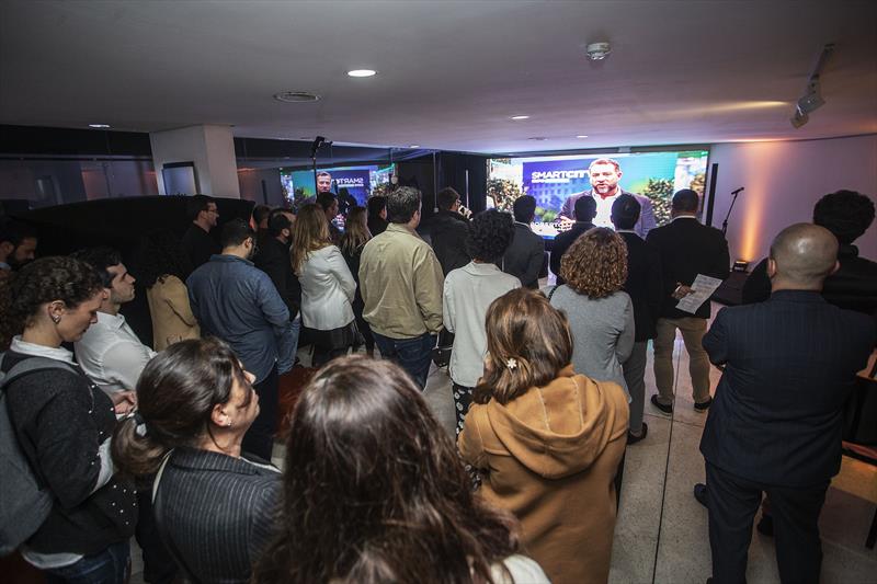 Cerimônia de lançamento do Smart City Expo 2023, no Hall das Esculturas do Museu Oscar Niemeyer. Curitiba, 14/10/2023. Foto: Ricardo Marajó/SMCS