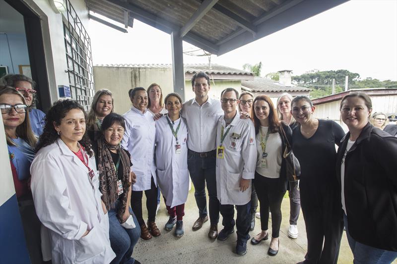  Prefeito em exercício Eduardo Pimentel, entrega clínica odontológica completamente reformada pela prefeitura de Curitiba, na Unidade de Saúde Palmeiras no Bairro Tatuquara. Curitiba, 21/10/2022. Foto: Ricardo Marajó/SMCS