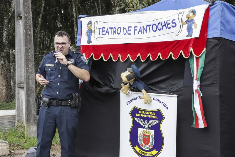 Apresentação do Teatro de Fontoche e do Cão Amigo na APAE de Santa Felicidade. Curitiba, 25/10/2022. Foto: Hully Paiva/SMCS