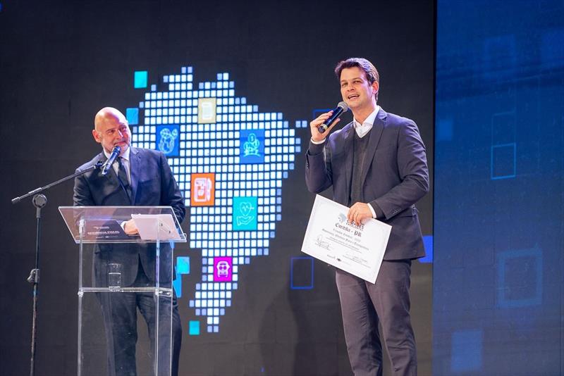Curitiba é destaque em premiação de gestão pública do Grupo Bandeirantes.
- Na imagem, o vice-prefeito Eduardo Pimentel.
Foto: Divulgação