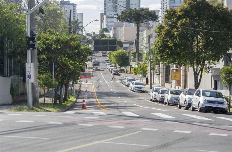 O primeiro dia de implantação no novo binário nas ruas Santa Catarina e Eugênio José de Souza/Palmeiras. Água Verde. Curitiba, 09/11/2022
Foto: Levy Ferreira/SMCS
