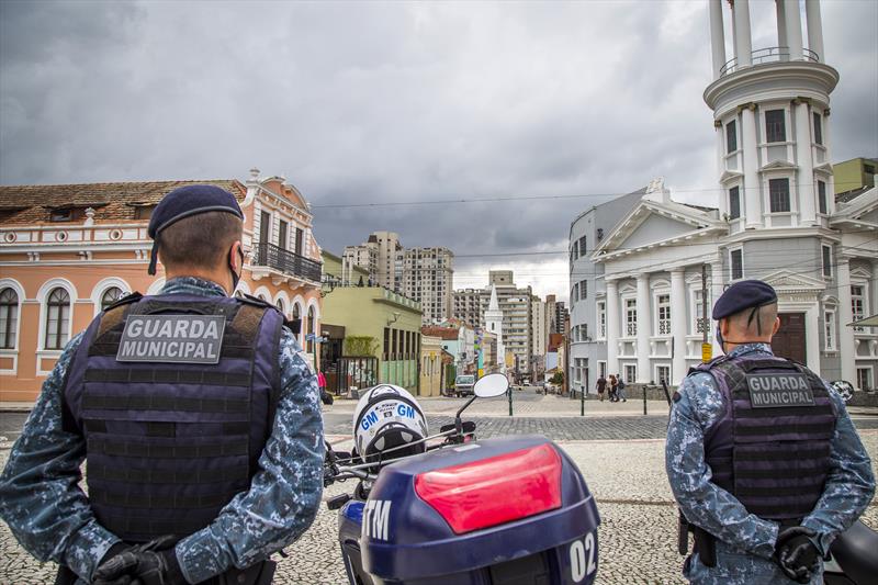 Guarda Municipal reforça a segurança durante o Natal de Curitiba. Foto: Pedro Ribas/SMCS