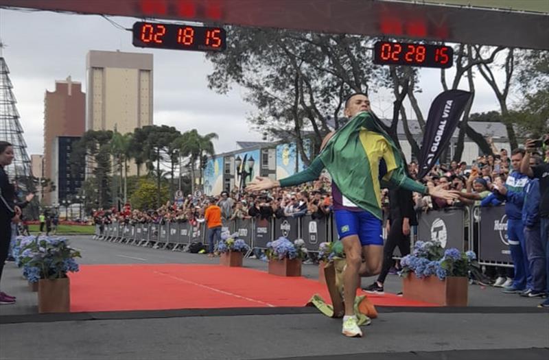 Do jiu jitsu maratona atletas de Curitiba t m fim de semana de