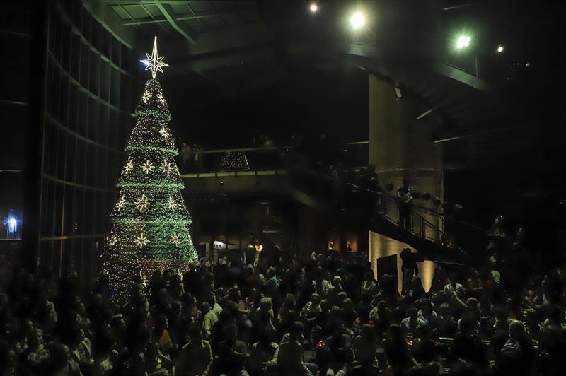 Abertura do Natal de Curitiba - Luz dos Pinhais 2022, no Memorial de Curitiba. Curitiba, 22/11/2022. Foto: José Fernando Ogura/SMCS