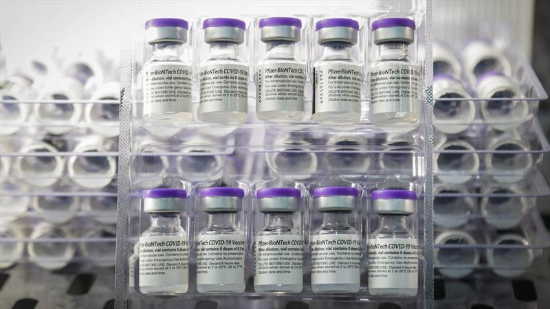 Curitiba ultrapassa a marca de 5 milhões de doses de vacina anticovid aplicadas. Foto: Pedro Ribas/SMCS