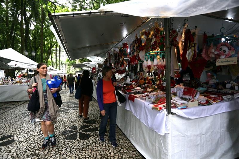 Feirinha do Natal de Curitiba 2022 renova esperança de artesãos. Foto: Divulgação