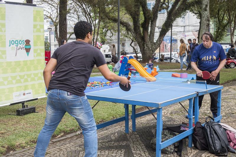 Neste fim de semana (26 e 27/11), as tradicionais atividades de esporte e lazer promovidas pela Prefeitura de Curitiba em várias regiões da cidade. Foto: Pedro Ribas/SMCS