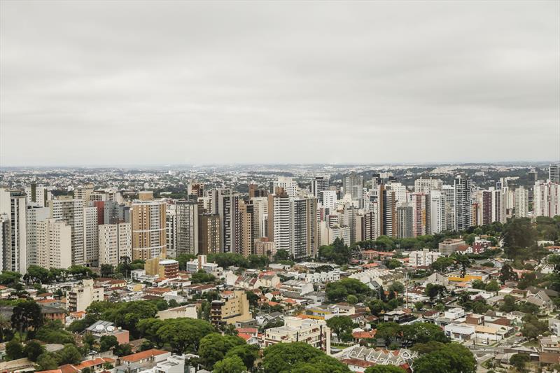 A Prefeitura de Curitiba vai ampliar de 4% para 10% o desconto do IPTU. Foto: Pedro Ribas/SMCS