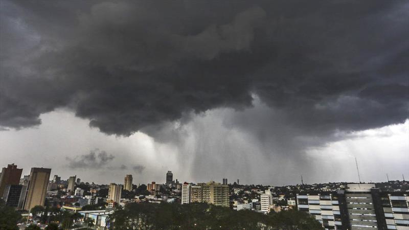 Com chuvas intensas, Saúde alerta para os sintomas da leptospirose. 
Foto: Daniel Castellano / SMCS