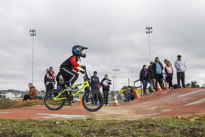 Na pista de BMX, serão oferecidas aulas para crianças e adolescentes sem experiência no esporte, com a finalidade de apresentar uma modalidade diferente de ciclismo olímpico. Foto: Pedro Ribas/SMCS