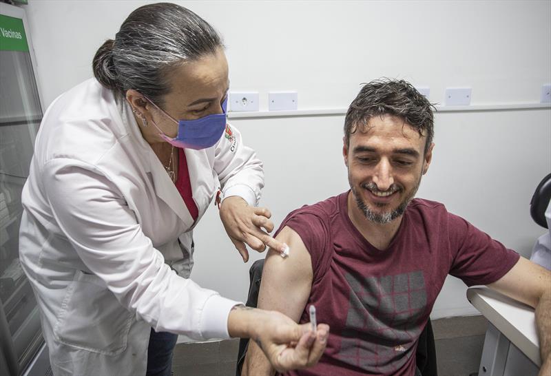 A Secretaria Municipal da Saúde divulga novo cronograma para a aplicação da 4ª dose da vacina anticovid. Foto: Ricardo Marajó/SMCS