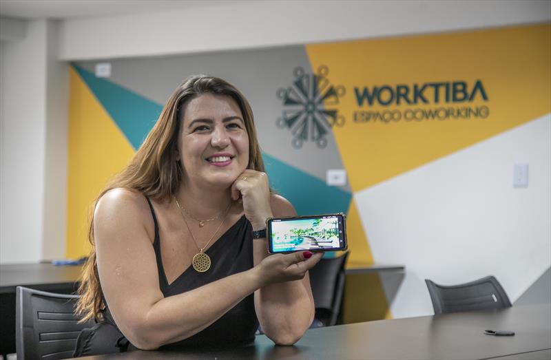 Fernanda, diretora executiva da Hospeda Eventos no Worktiba do Cine Passeio - Curitiba, 06/12/2022 - Foto: Daniel Castellano / SMCS