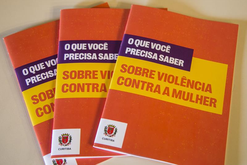 Nova cartilha sobre violência contra a mulher. Curitiba, 18/08/2022. Foto: Pedro Ribas/SMCS