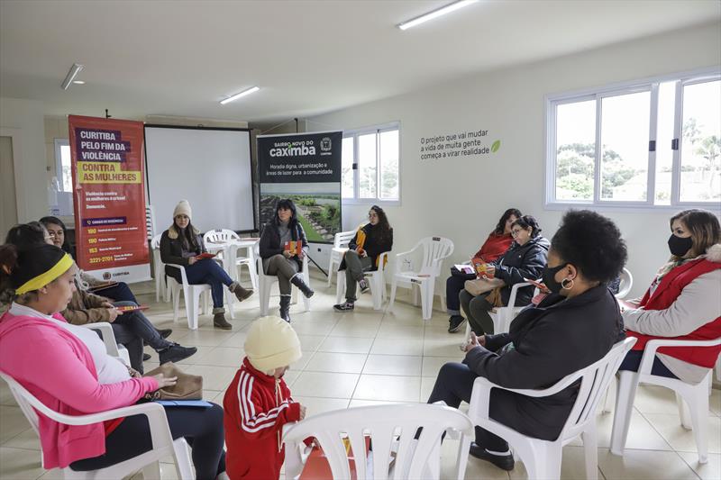Ação da políticas para as mulheres no escritório da Caximba. Curitiba, 22/08/2022. Foto: Hully Paiva/SMCS