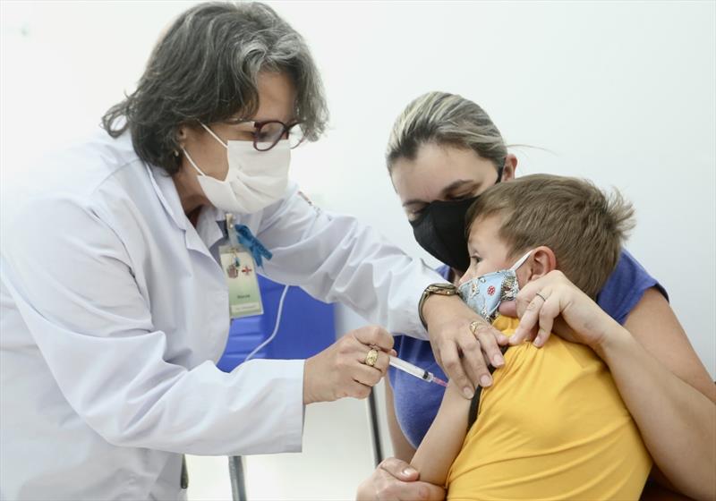 Curitibinhas imunizados - A SMS aplicou 3 milhões de doses de vacina para todas as faixas etárias. 
Curitiba, 25/07/2022.
Foto: Luiz Costa/SMCS
