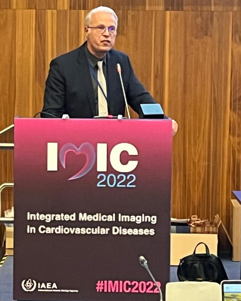 O médico cardiologista João Vítola, sócio-fundador da Quanta Diagnósticos, no International Conference on Integrated Medical Imaging in Cardiovascular Diseases (IMIC-2022) em Viena.
Foto: Divulgação