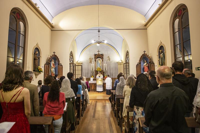 Na Capela da Glória, Greca e famílias celebram o Natal Prefeitura de Curitiba