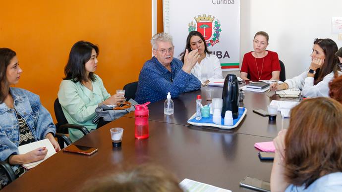 Reunião com técnicos da prefeitura que participam do projeto Bairro Novo do Caximba.
Curitiba, 27/04/2022.
Foto: Rafael Silva