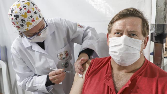 Curitiba convoca 58,5 mil pessoas para vacina contra a covid entre 20 a 24 de junho. Foto: Hully Paiva/SMCS