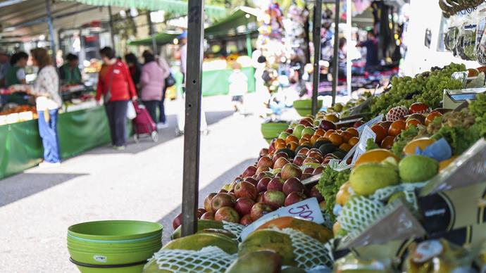 Feira Livre das Mercês tem novo layout a partir deste domingo.
 Curitiba, 04/05/2017. Foto: Pedro Ribas/SMCS