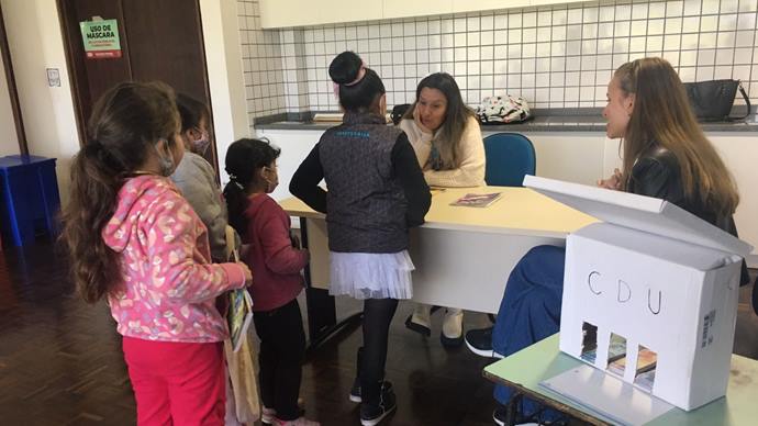 Projeto Bússola retoma as aulas para meninas do Tatuquara.
Foto: Divulgação