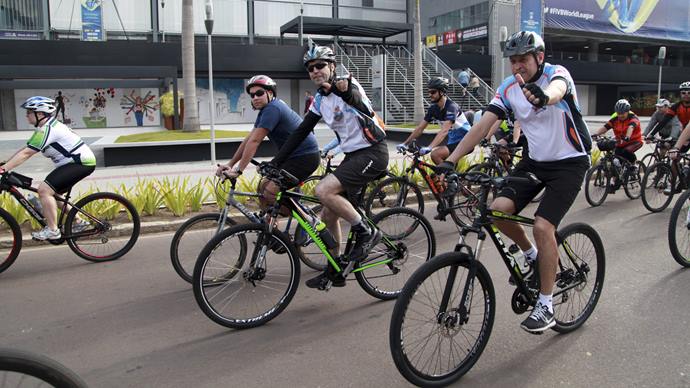 Um passeio ciclístico em comemoração à Semana Nacional do Trânsito, no domingo (18/8), integra a programação de esporte e lazer deste fim de semana.
Foto: Guilherme Dalla Barba/SMELJ