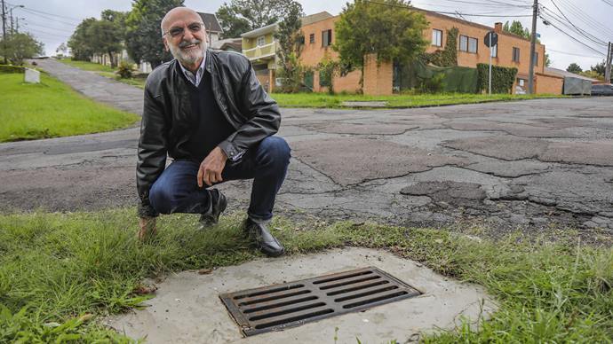 Zeladoria urbana na regional Boa Vista. David Baratieri, na Rua Humberto Campos, 400, no Pilarzinho - Curitiba, 21/09/2022 - Foto: Daniel Castellano / SMCS