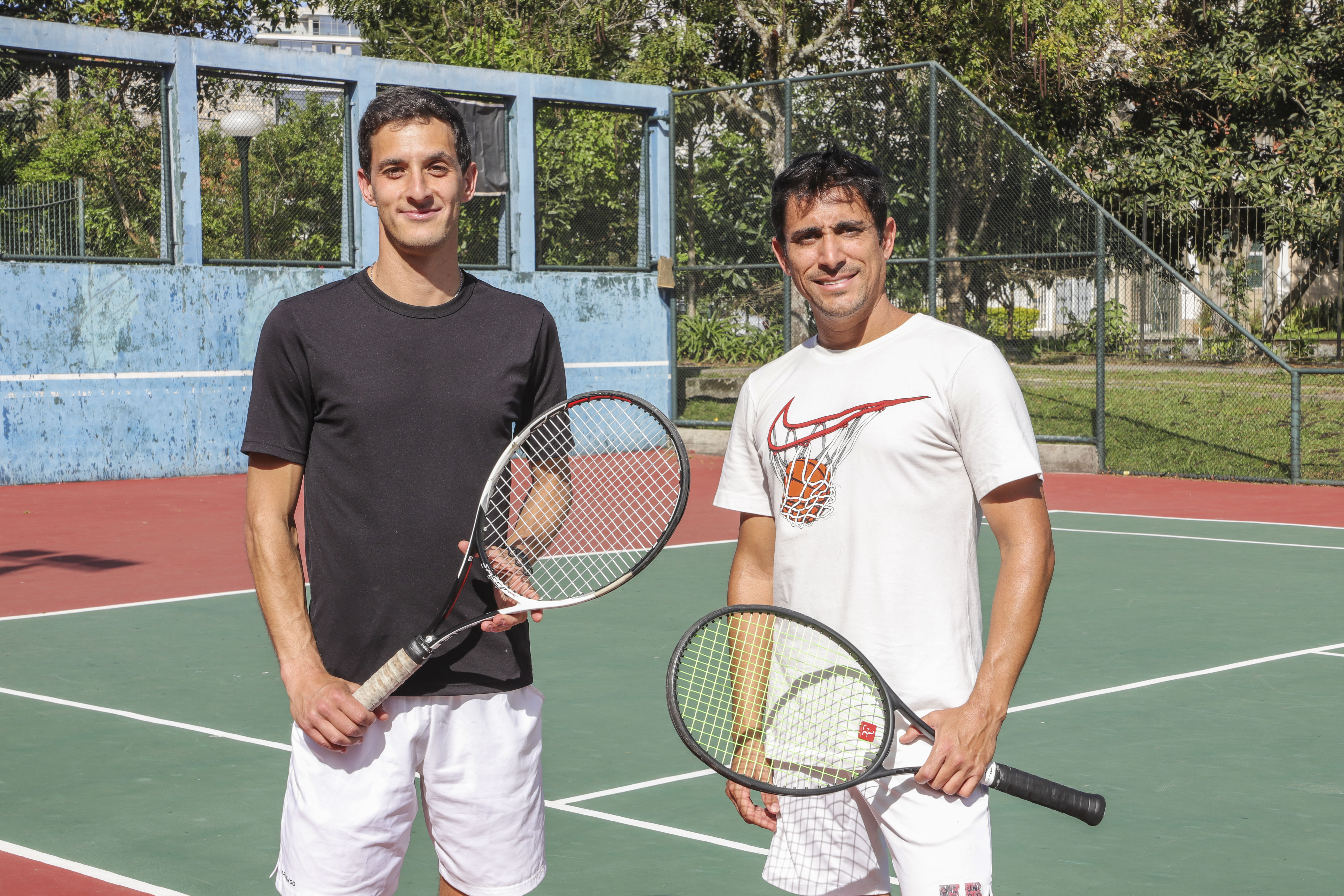Renovação de quadra pública de tênis feita pela Prefeitura de Curitiba  atrai mais jogadores - Prefeitura de Curitiba