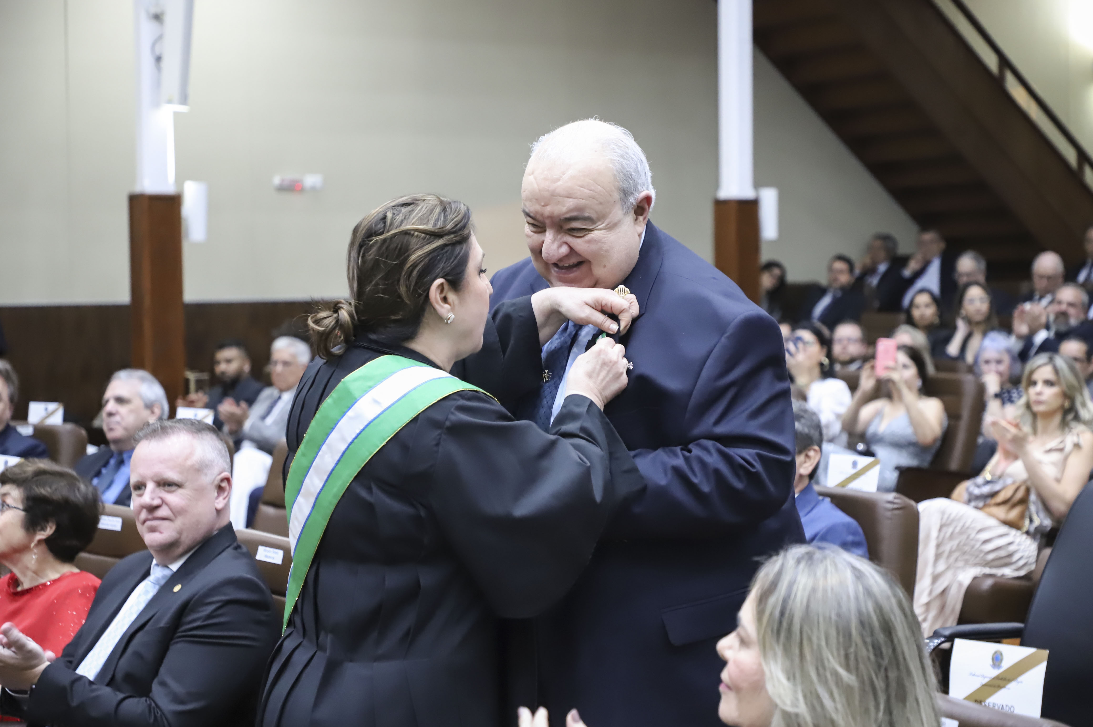 MANUEL RODRIGUES RECEBE EM AUDIÊNCIA NO SEU GABINETE DE TRABALHO A