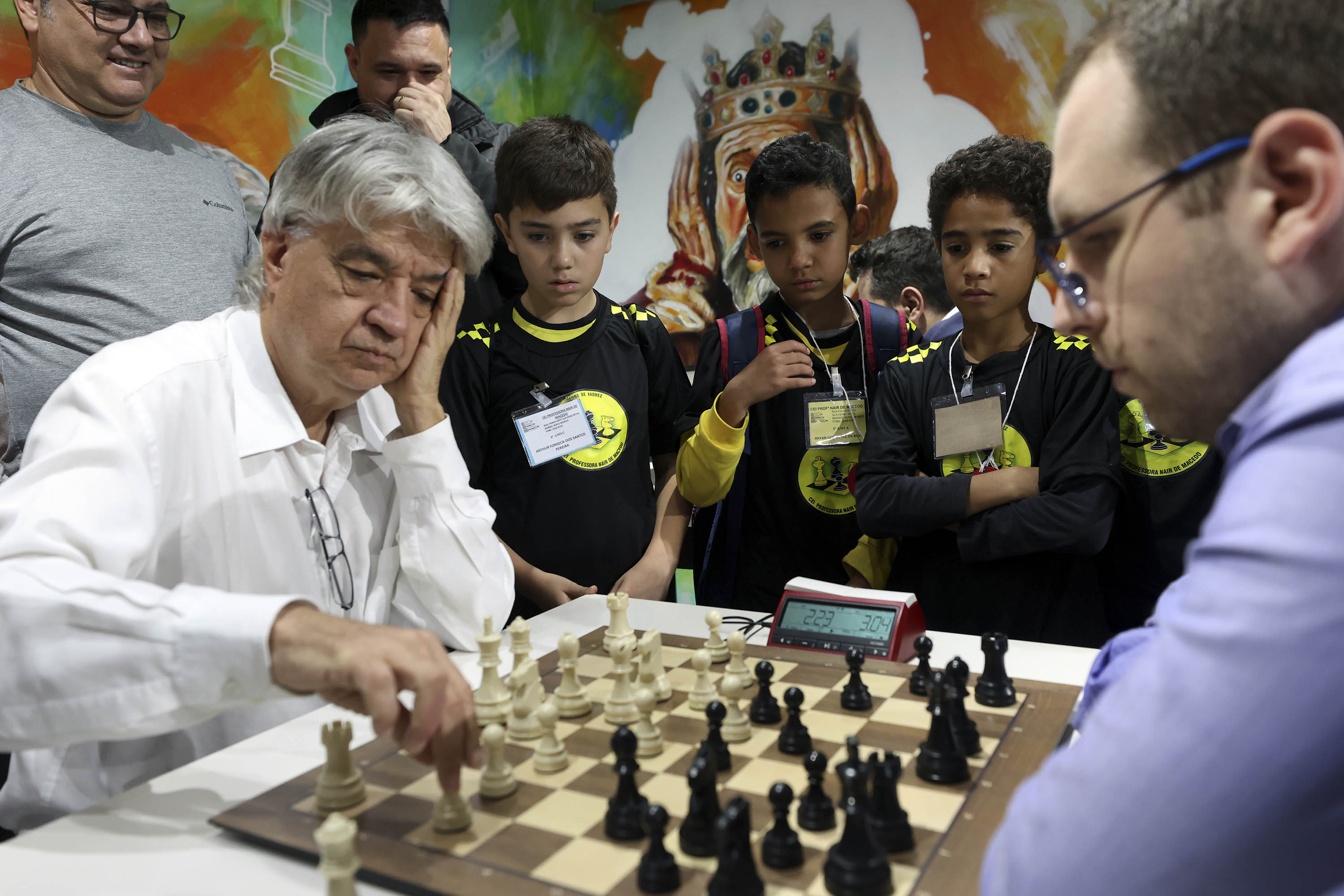 Revitalizado, Clube de Xadrez de Curitiba ganha tabuleiro