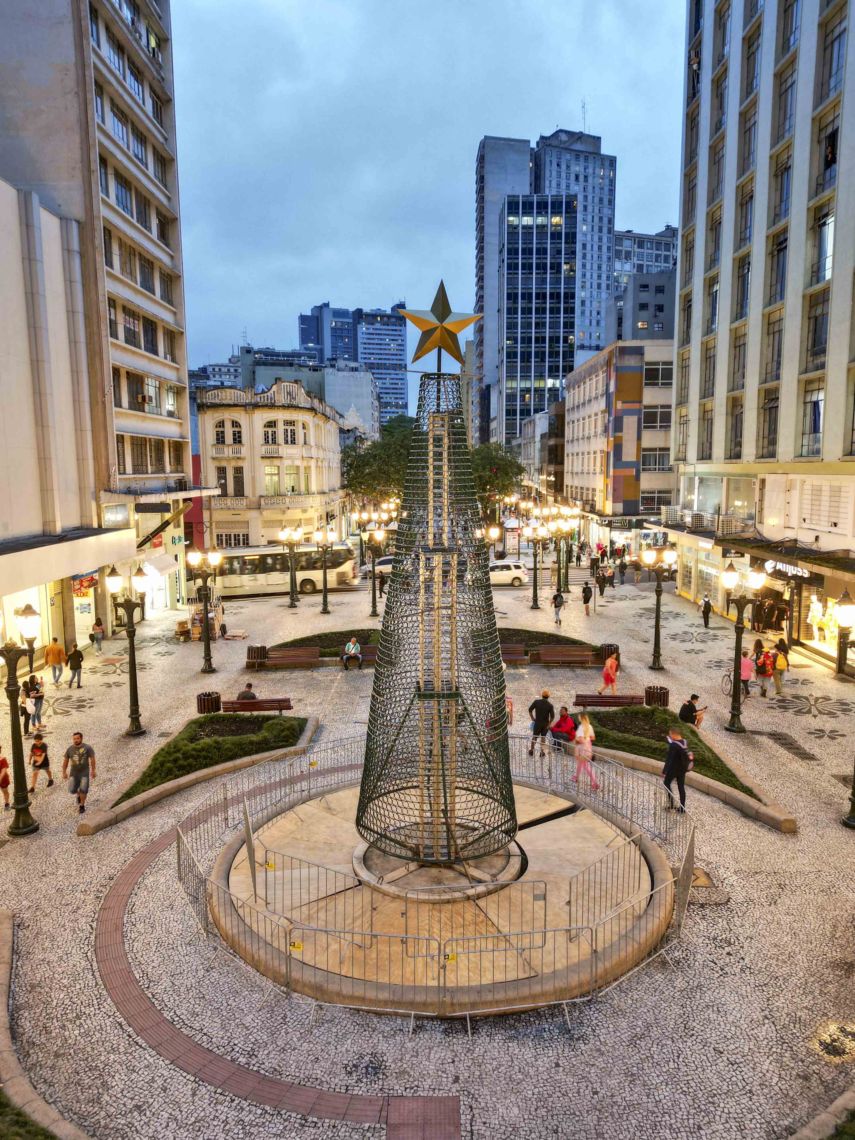 Contagem regressiva: Natal de Curitiba - Luz dos Pinhais começa em uma semana