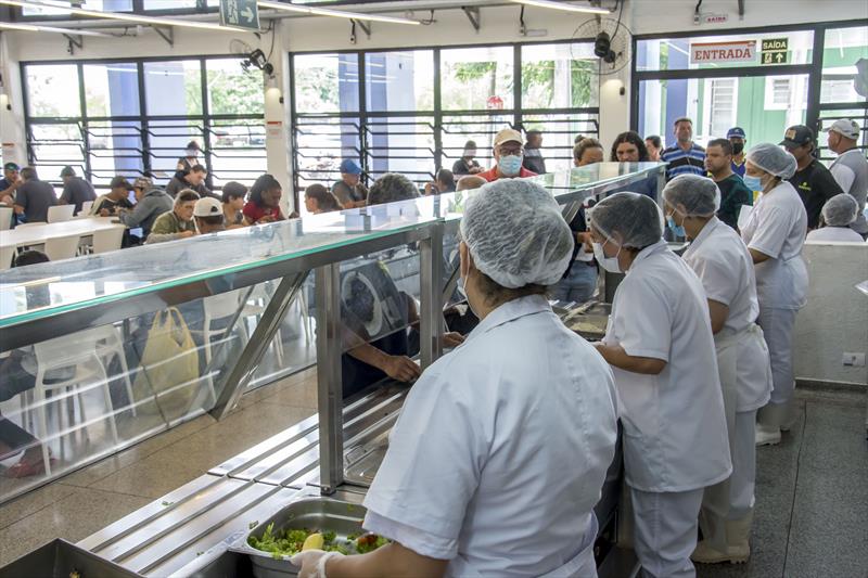 Restaurante Popular do Capanema completa 5 anos de sua reinauguração com 630 mil refeiçoes servidas .
Curitiba, 11/01/2023.
Foto: Levy Ferreira/SMCS
