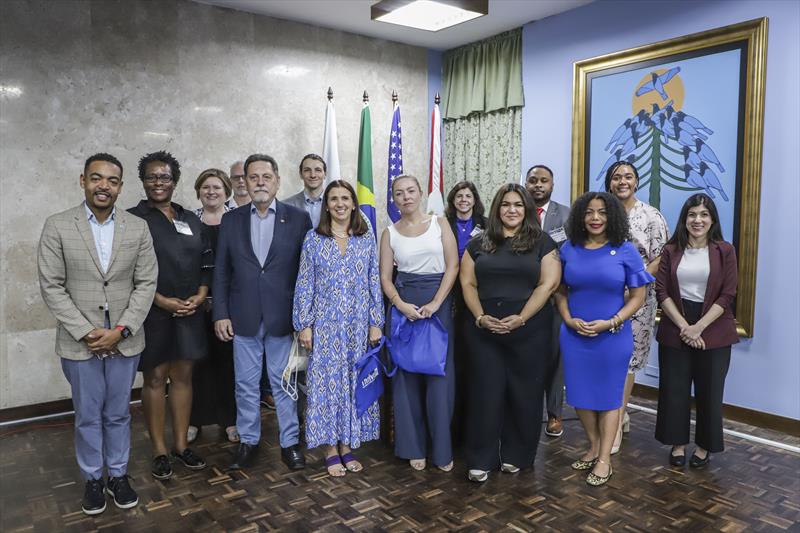 Delegação internacional de Columbus (EUA) e representantes da Prefeitura de Curitiba. Curitiba, 23/01/2023. Foto: Hully Paiva/SMCS