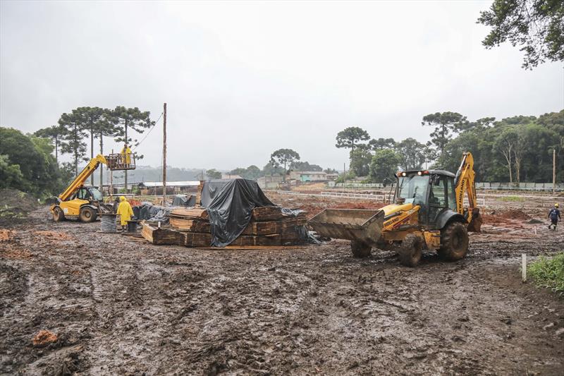 Canteiro de obras do bairro novo da Caximba - Curitiba, 30/01/2023 - Foto: Daniel Castellano / SMCS