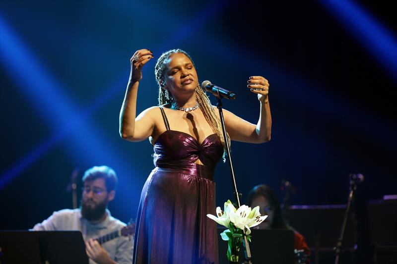 Teresa Cristina e Orquestra encerram a Oficina de MPB com homenagem a Paulinho da Viola. - Créditos: Cido Marques / FCC
