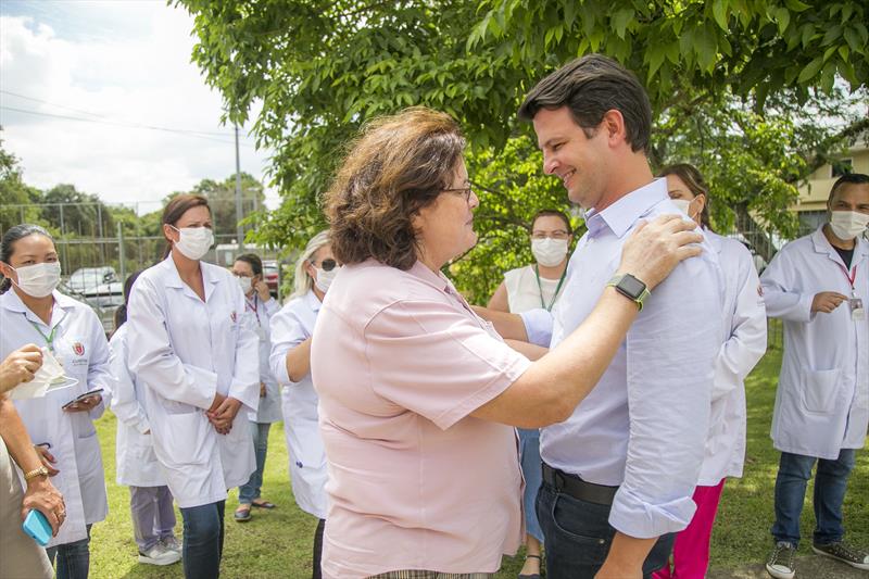 Prefeito em exercício, Eduardo Pimentel, com a secretária da Saúde, Beatriz Battistella, entrega a reforma da Clínica Odontológica da Unidade de Saúde Tapajós, na Regional Boqueirão. Curitiba, 06/02/2023. Foto: Pedro Ribas/SMCS