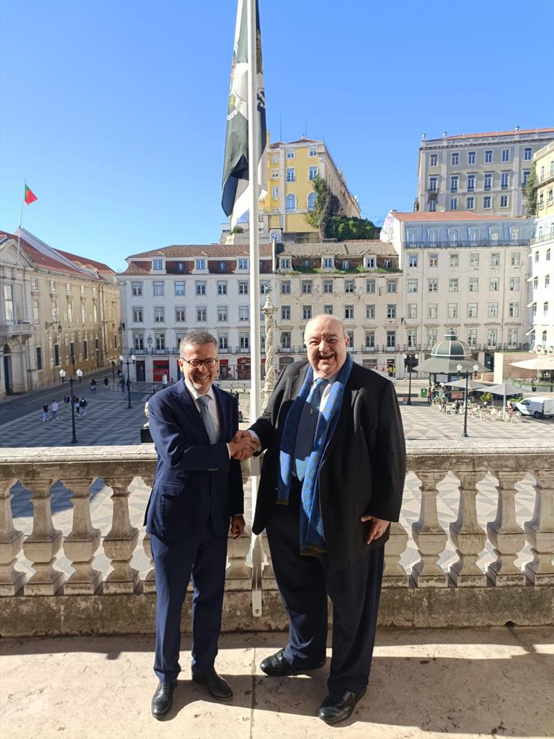 Prefeito Rafael Greca se encontra com o prefeito de Lisboa Carlos Moedas para discutir sobre experiências de inovação. Foto: Divulgação