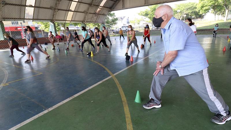 Prefeitura de Curitiba lança consulta pública para população com mais de 60 anos. Foto: Luclia Guimarães/SMCS