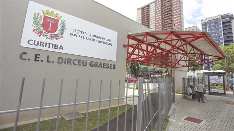 Aulas esportivas gratuitas começam em ritmo de carnaval nos equipamentos de Curitiba .
Foto: Divulgação