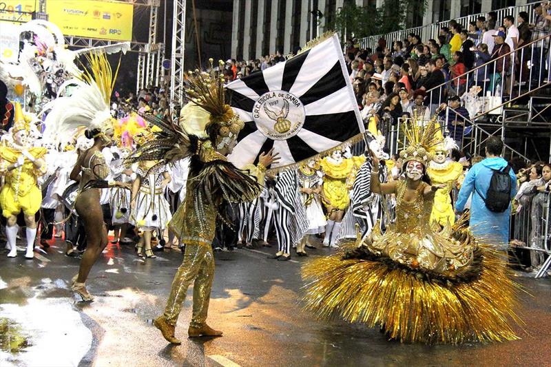 Desfile da Acadêmicos da Realeza comemora os 25 anos da escola de samba.
Foto: Alice Rodrigues