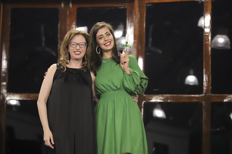 Formatura de médicos residentes dos programas SMS-FEAS.
Participaram do evento, a Secretária de Saúde, Beatriz Batisttella Nadas, o Diretor da FEAS, Sezifredo Paz e representantes da Saúde.
Curitiba, 24/02/2023.
Foto: José Fernando Ogura/SMCS.
