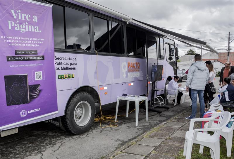 Março terá também o Ônibus Lilás na Praça Rui Barbosa em uma ação de conscientização e orientação sobre o direito das mulheres e o enfrentamento à violência.
Foto: Levy Ferreira/SMCS