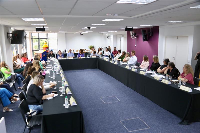 Secretários da RMC discutem pauta conjunta para recomposição das aprendizagens.
Curitiba, 28/02/2023.
Foto: Luiz Costa/SMCS