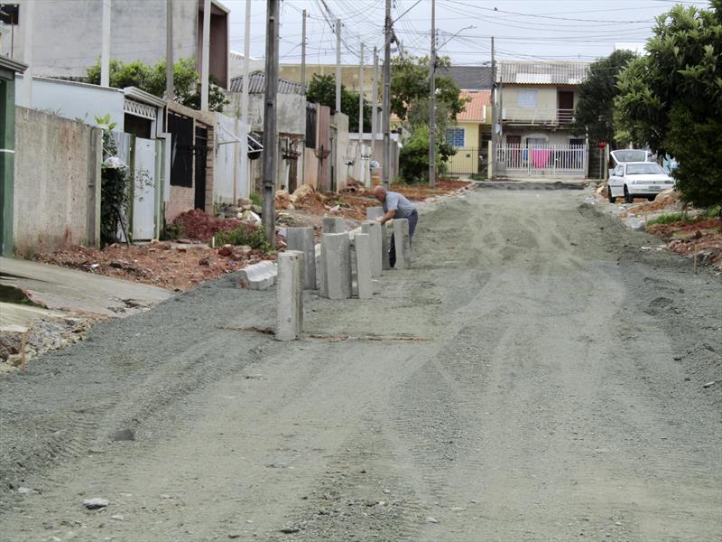 Ruas no Tatuquara - Rua Olivardo Konoroski Bueno, s/n e as obras de asfalto no saibro na região do Rio Bonito.
Foto: Lucilia Guimarães/SMCS