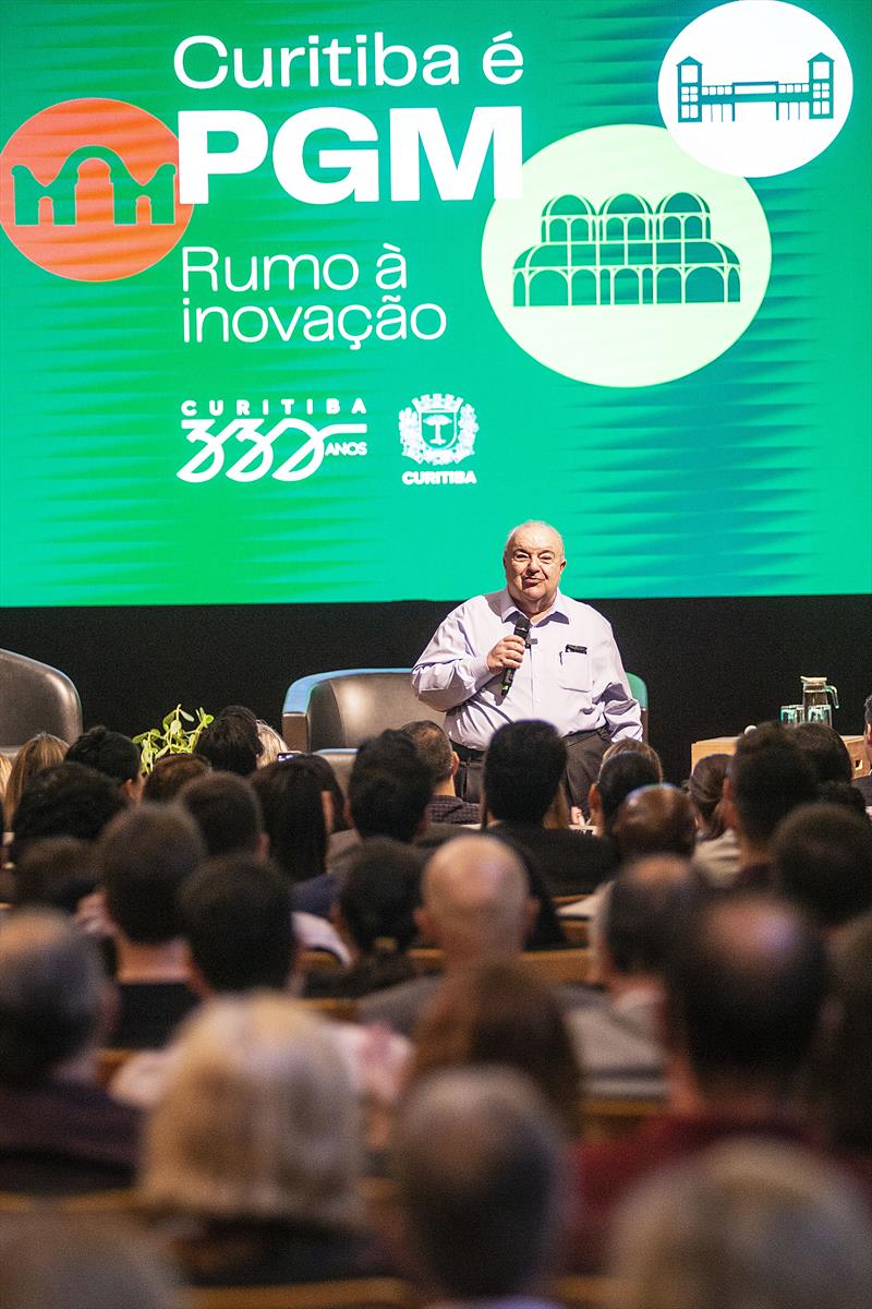 Prefeito Rafael Greca acompanhado do vice-prefeito Eduardo Pimentel, participam do lançamento do programa PGM 2023: Rumo à Inovação. Curitiba, 07/03/2023. Foto: Ricardo Marajó/SMCS


